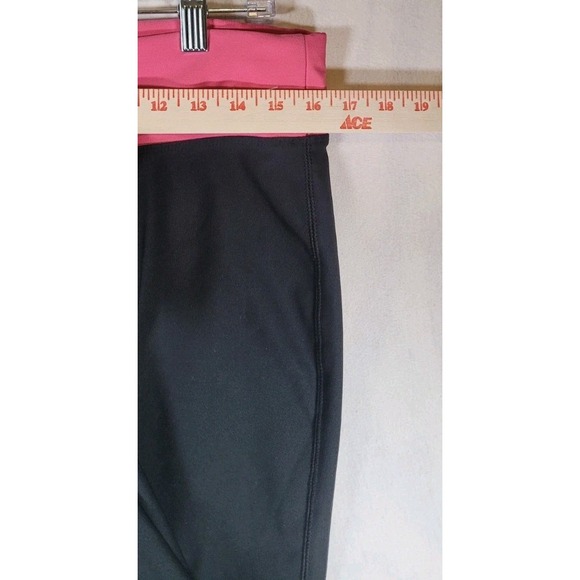 Nike Crop Flare Workout Yoga Athleisure Pants Size Large Black‎ 227608-040 - Picture 4 of 7